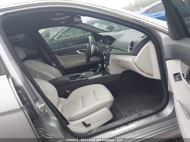 12690512 :رقم المزاد ، WDDGF8AB7EA963853 vin ، 2014 Mercedes-benz C 300 4matic مزاد بيع