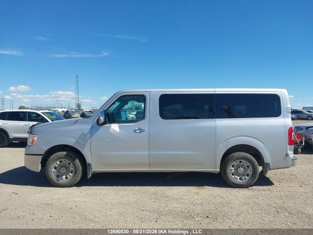 2020 Nissan Nv Passenger Nv3500 Hd Sl V8/sv V8 მანქანა იყიდება აუქციონზე, vin: 5BZAF0AA1LN850513, აუქციონის ნომერი: 12690530