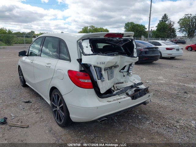 2013 Mercedes-benz B250 მანქანა იყიდება აუქციონზე, vin: WDDMH4EB6DJ162779, აუქციონის ნომერი: 12679708