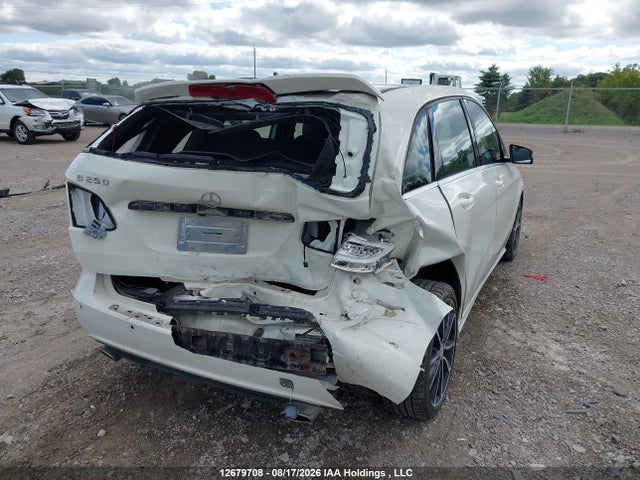 2013 Mercedes-benz B250 მანქანა იყიდება აუქციონზე, vin: WDDMH4EB6DJ162779, აუქციონის ნომერი: 12679708