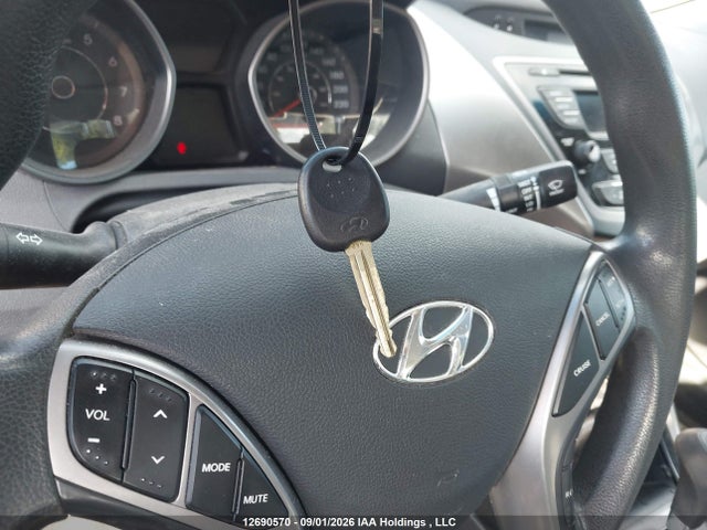 2013 Hyundai Elantra Gls/limited მანქანა იყიდება აუქციონზე, vin: 5NPDH4AE0DH433015, აუქციონის ნომერი: 12690570