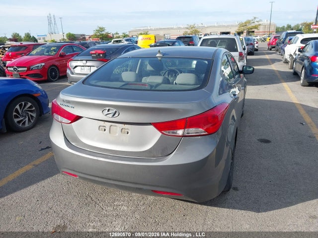 2013 Hyundai Elantra Gls/limited მანქანა იყიდება აუქციონზე, vin: 5NPDH4AE0DH433015, აუქციონის ნომერი: 12690570