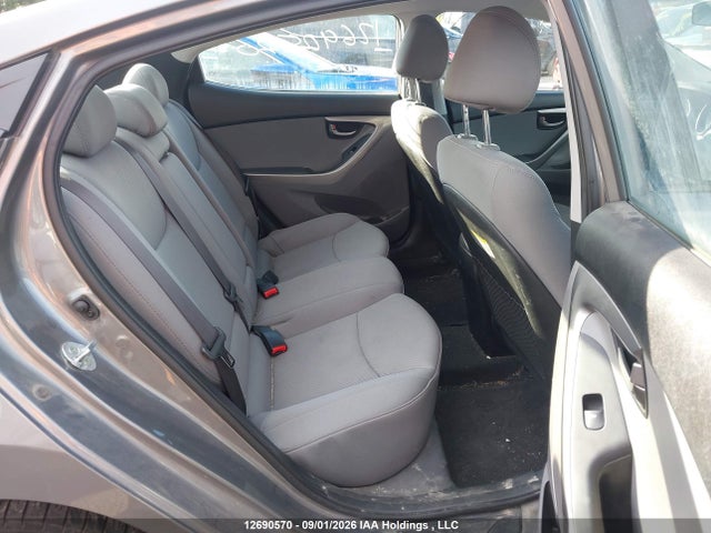 2013 Hyundai Elantra Gls/limited მანქანა იყიდება აუქციონზე, vin: 5NPDH4AE0DH433015, აუქციონის ნომერი: 12690570