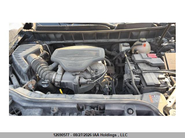 1GYKNDRS1HZ226944 Cadillac XT5 LUXURY