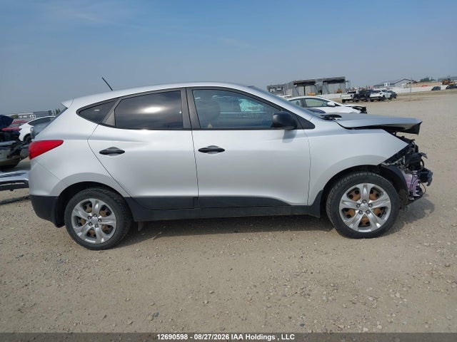 KM8JTCAF1FU107782 Hyundai Tucson Gl