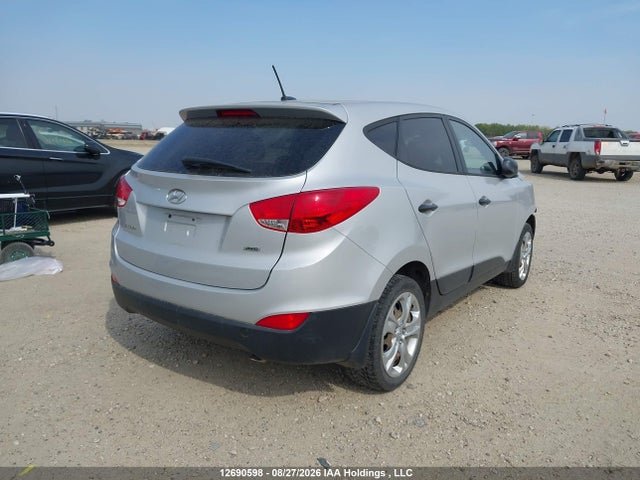 KM8JTCAF1FU107782 Hyundai Tucson Gl