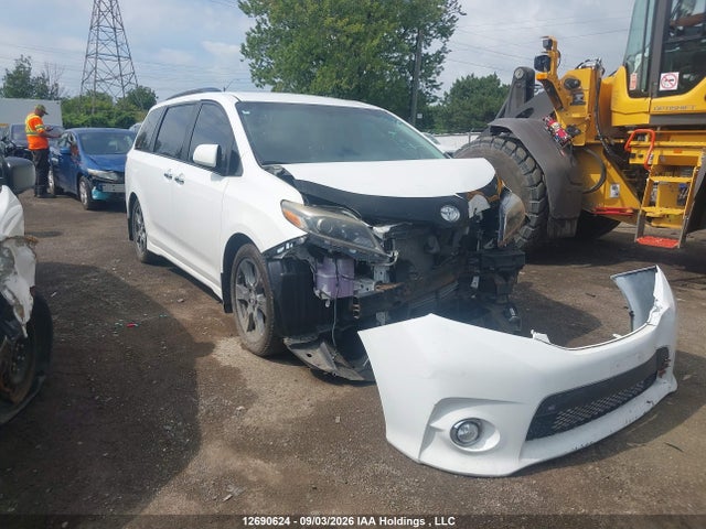 Aukcja sprzedaży 2017 Toyota Sienna Se, vin: 5TDXZ3DC6HS835944, numer aukcji: 12690624