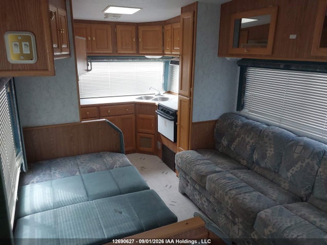 Продаж на аукціоні авто 1998 Frontier Frontier, vin: 2PEFR2152W1980843, номер лоту: 12690627
