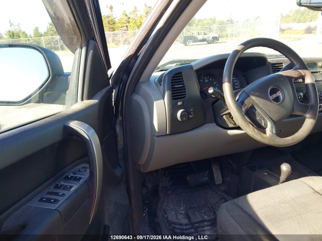 Продажа на аукционе авто 2011 Gmc Sierra K1500 Sl, vin: 1GTR2UEA7BZ394038, номер лота: 12690643
