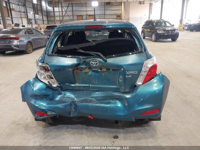 12690647 :رقم المزاد ، JTDKTUD31CD516795 vin ، 2012 Toyota Yaris Le مزاد بيع