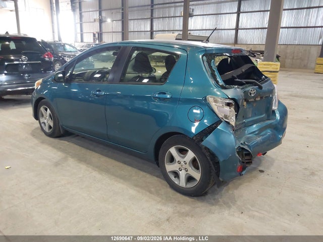 12690647 :رقم المزاد ، JTDKTUD31CD516795 vin ، 2012 Toyota Yaris Le مزاد بيع