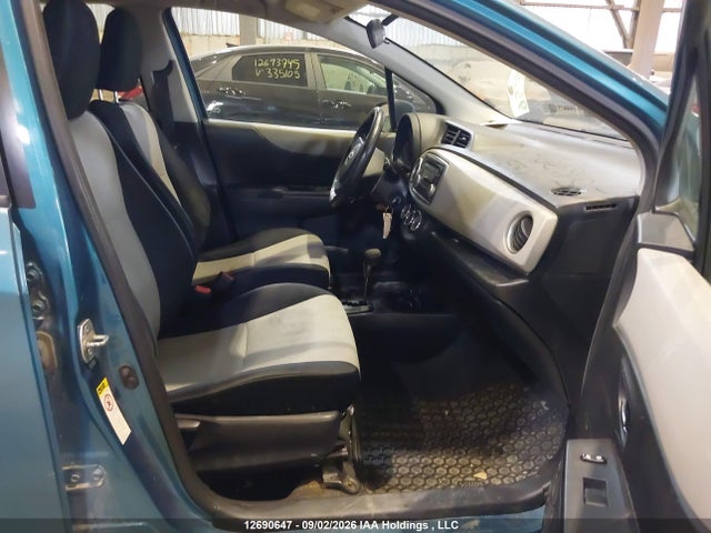 12690647 :رقم المزاد ، JTDKTUD31CD516795 vin ، 2012 Toyota Yaris Le مزاد بيع