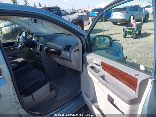 12690651 :رقم المزاد ، 2A4RR5DX2AR187700 vin ، 2010 Chrysler Town & Country Touring مزاد بيع