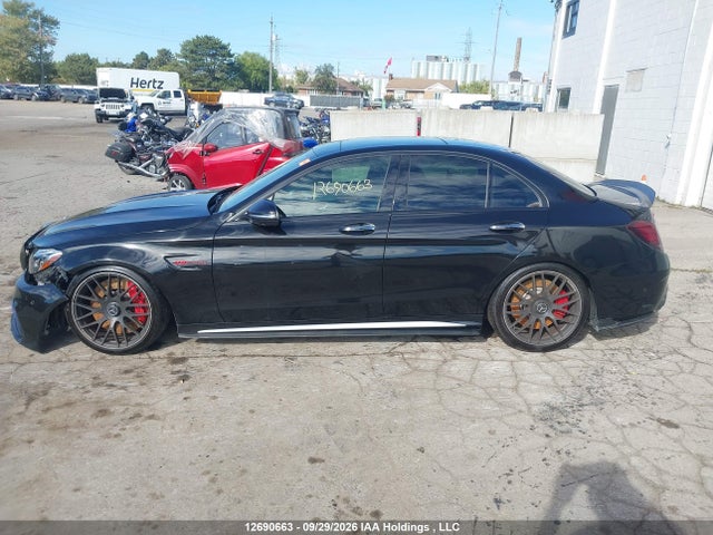 12690663 :رقم المزاد ، 55SWF8HB9HU179440 vin ، 2017 Mercedes-benz C 63 Amg-s مزاد بيع