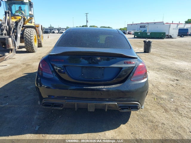 12690663 :رقم المزاد ، 55SWF8HB9HU179440 vin ، 2017 Mercedes-benz C 63 Amg-s مزاد بيع