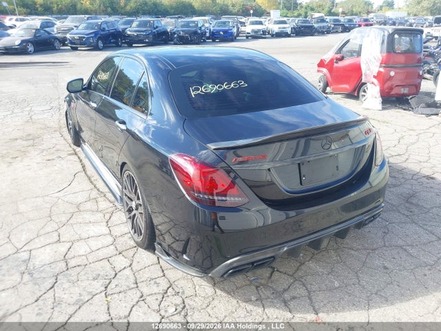 12690663 :رقم المزاد ، 55SWF8HB9HU179440 vin ، 2017 Mercedes-benz C 63 Amg-s مزاد بيع