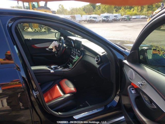 12690663 :رقم المزاد ، 55SWF8HB9HU179440 vin ، 2017 Mercedes-benz C 63 Amg-s مزاد بيع