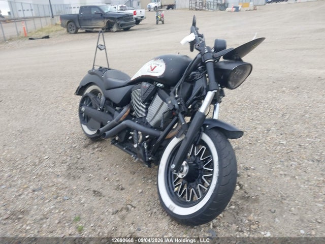 12690668 :رقم المزاد ، 5VPWB36N1D3024855 vin ، 2013 Victory Motorcycles High-ball مزاد بيع