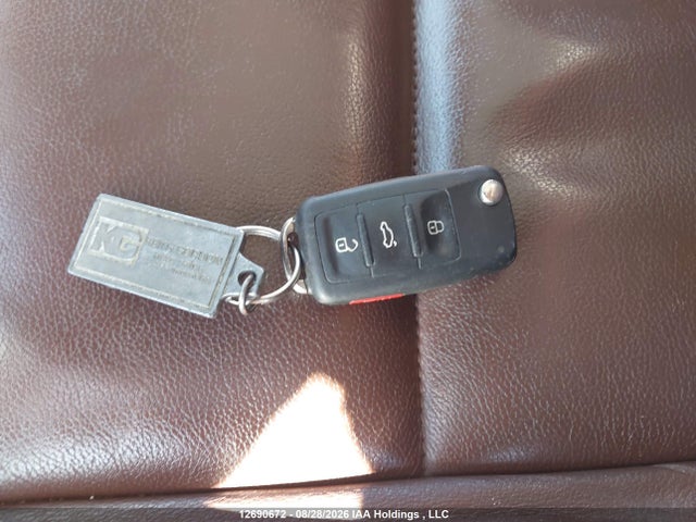 Продажа на аукционе авто 2017 Volkswagen Tiguan Highline, vin: WVGLV7AX2HW507814, номер лота: 12690672