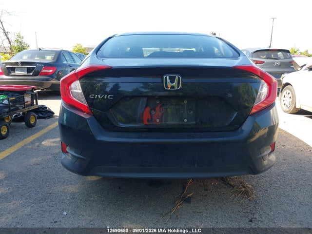 Honda Civic 2017 2HGFC2E58HH009880 Image 16