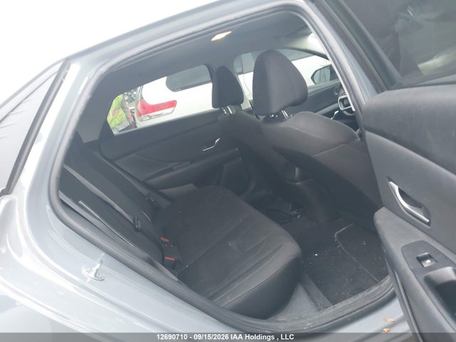 KMHLM4AGXMU067042 Hyundai Elantra Preferred Ivt With Sun And Tech Package