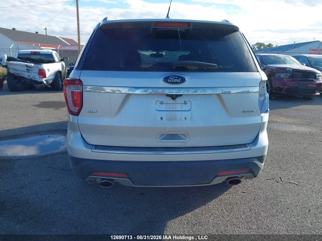 Ford EXPLORER XLT 2018 1FM5K8D86JGB20467 Image 16