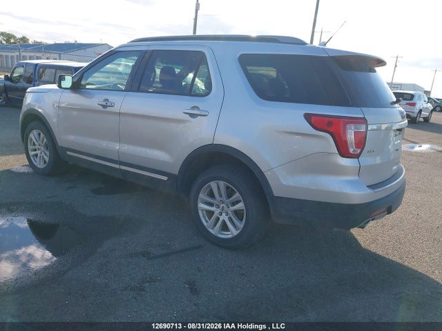 Ford EXPLORER XLT 2018 1FM5K8D86JGB20467 Image 3