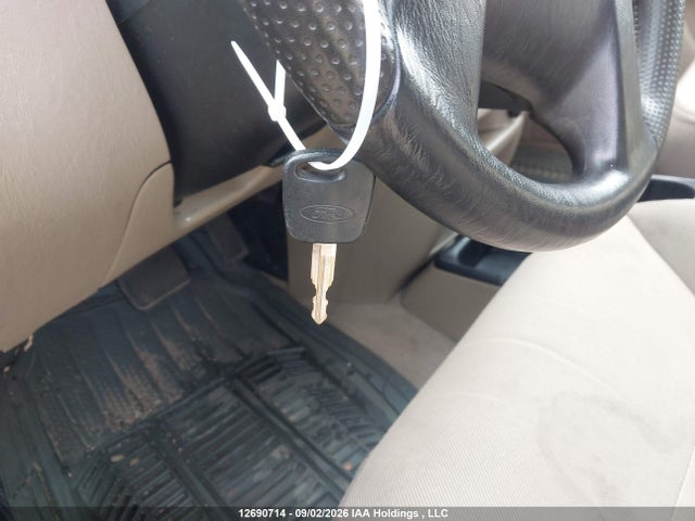 12690714 :رقم المزاد ، 1FMYU02193KE18090 vin ، 2003 Ford Escape Xls مزاد بيع