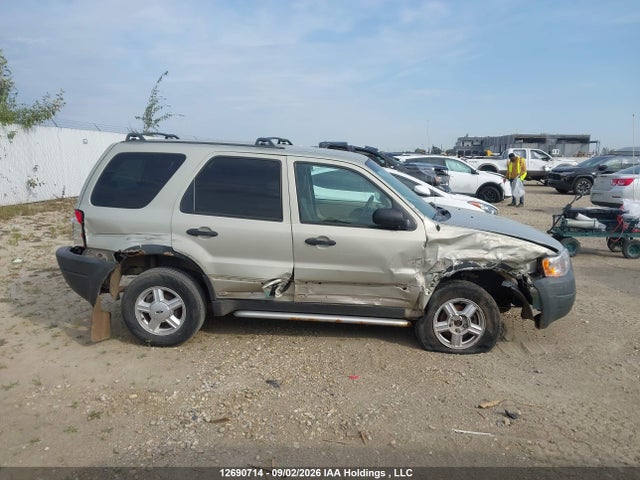 12690714 :رقم المزاد ، 1FMYU02193KE18090 vin ، 2003 Ford Escape Xls مزاد بيع