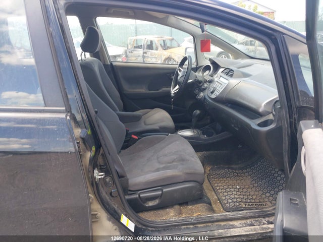 2013 Honda Fit Lx მანქანა იყიდება აუქციონზე, vin: LUCGE8H55D3005791, აუქციონის ნომერი: 12690720