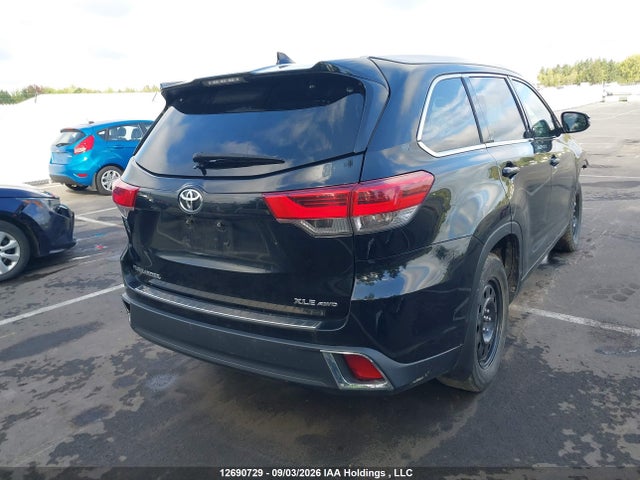 Toyota Highlander Xle 2019 5TDJZRFH5KS620435 Image 4