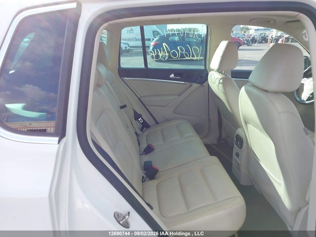 12690744 :رقم المزاد ، WVGBV7AXXCW573161 vin ، 2012 Volkswagen Tiguan مزاد بيع