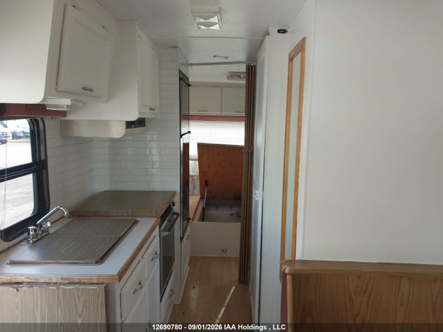 Aukcja sprzedaży 1990 Ford Econoline E350 Cutaway Van, vin: 1FDKE30G7LHA63249, numer aukcji: 12690780
