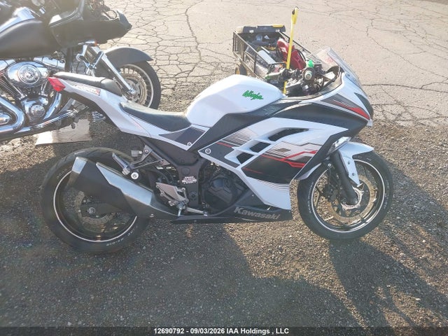 Kawasaki Ex300 B 2015 JKAEX8B12FDA19234 Image 13