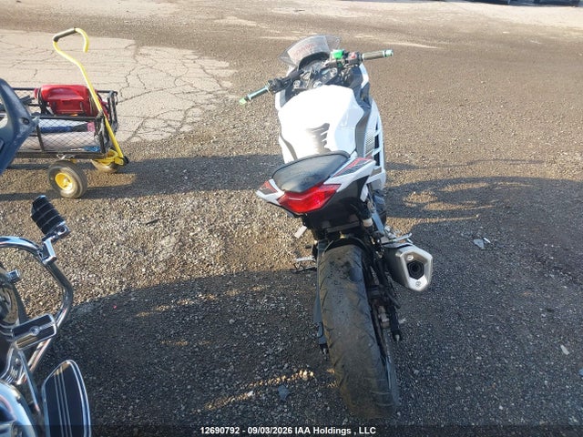 Kawasaki Ex300 B 2015 JKAEX8B12FDA19234 Image 6