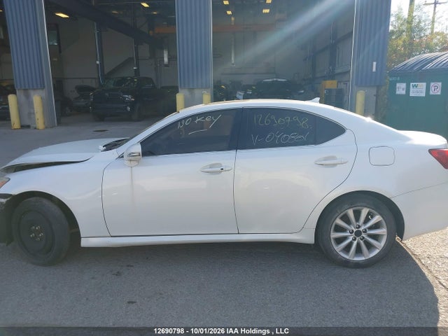 12690798 :رقم المزاد ، JTHCF5C20A5040801 vin ، 2010 Lexus Is 250 مزاد بيع