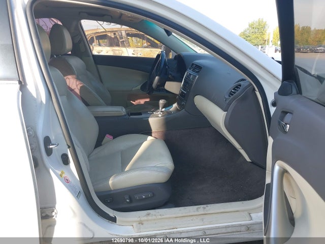 12690798 :رقم المزاد ، JTHCF5C20A5040801 vin ، 2010 Lexus Is 250 مزاد بيع