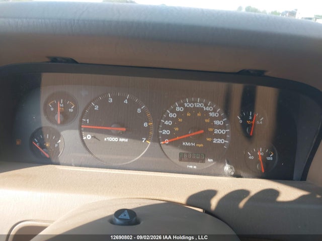 2000 Jeep Grand Cherokee Limited მანქანა იყიდება აუქციონზე, vin: 1J4GW58N3YC126030, აუქციონის ნომერი: 12690802