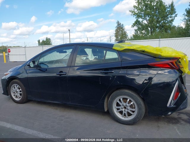 Toyota Prius Prime Upgrade 2021 JTDKAMFP1M3170096 Image 14