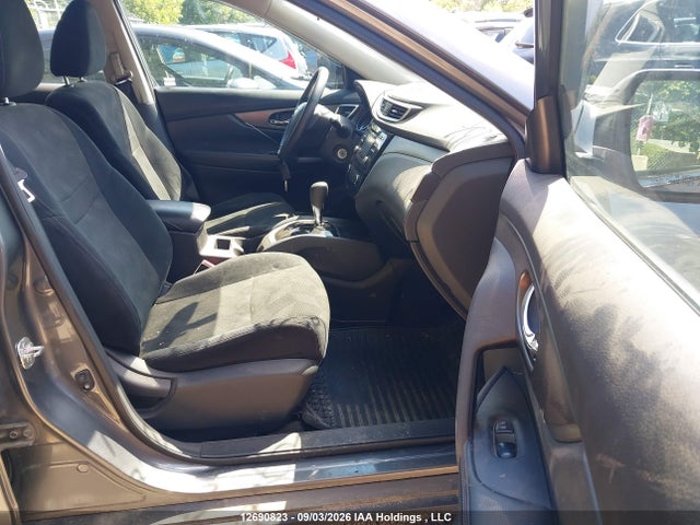 12690823 :رقم المزاد ، 5N1AT2MV1FC888869 vin ، 2015 Nissan Rogue مزاد بيع
