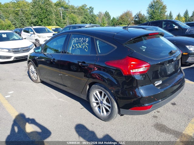 Ford FOCUS SE 2016 1FADP3K29GL333275 Image 3