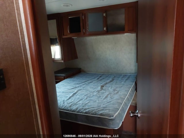 Продаж на аукціоні авто 2015 Forest River Forest River, vin: 5ZT2STPB7FG300452, номер лоту: 12690846