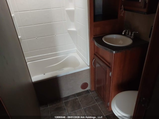 Продаж на аукціоні авто 2015 Forest River Forest River, vin: 5ZT2STPB7FG300452, номер лоту: 12690846