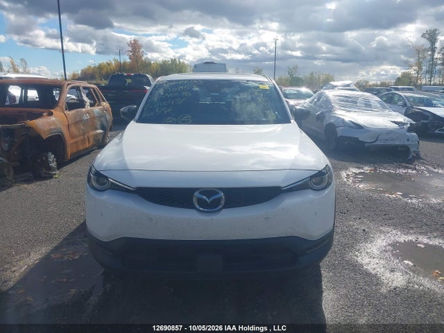 2023 Mazda Mx-30 Ev Gt მანქანა იყიდება აუქციონზე, vin: JM1DRADB2P0200431, აუქციონის ნომერი: 12690857