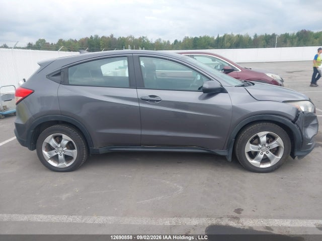 Honda HR-V LX 2016 3CZRU5H37GM100931 Image 12