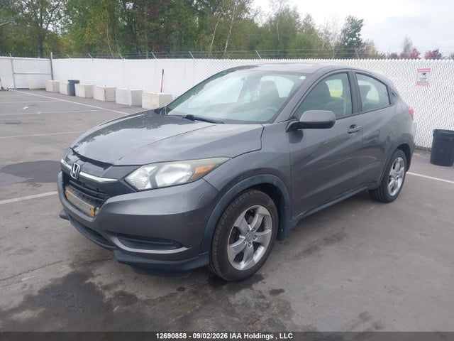 Honda HR-V LX 2016 3CZRU5H37GM100931 Image 2