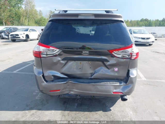 Toyota Sienna 2017 5TDZZ3DC2HS890559 Image 16