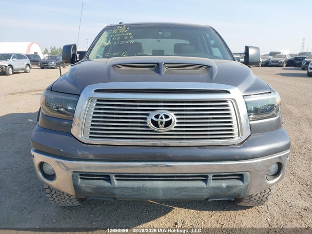 2011 Toyota Tundra Crewmax Limited მანქანა იყიდება აუქციონზე, vin: 5TFHY5F14BX196902, აუქციონის ნომერი: 12690896