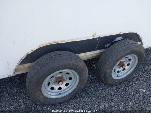 12690900 :رقم المزاد ، 5FGE7182041011596 vin ، 2004 Utilimaster Step Van مزاد بيع