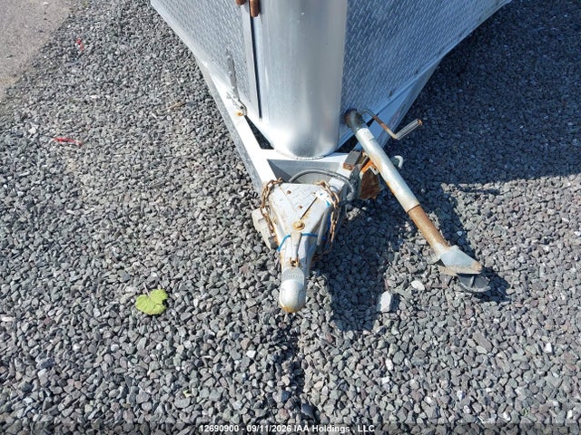 12690900 :رقم المزاد ، 5FGE7182041011596 vin ، 2004 Utilimaster Step Van مزاد بيع
